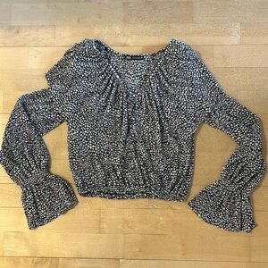 Zara Black and White Patterned Cropped Blouse, Size Smalll